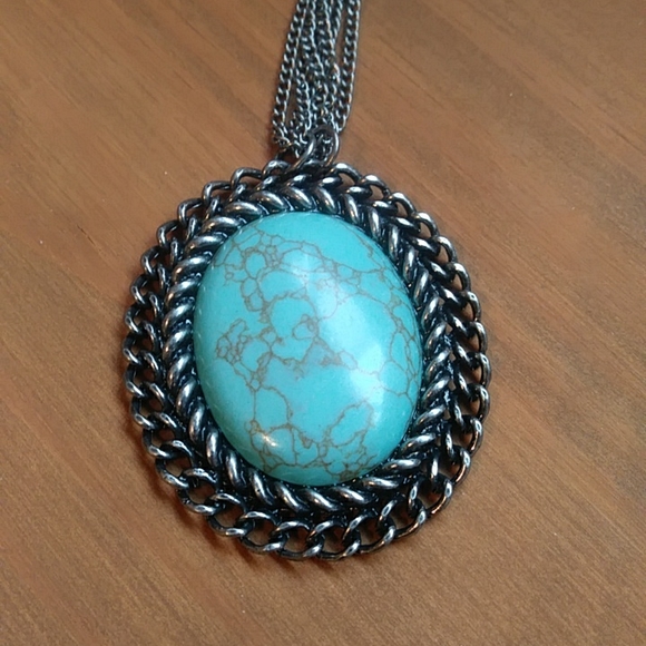 Vintage faux turquoise pendant necklace - Picture 2 of 5